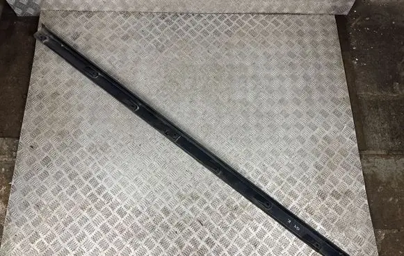 Audi Q4 e-tron Sill/side skirt trim 89A825211