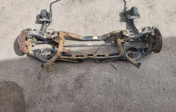 Volkswagen Golf VII Rear axle beam 5Q0505315H