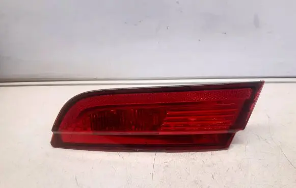 Jaguar XF X250 Tailgate rear/tail lights 8X2315K272CD 2NE23804604