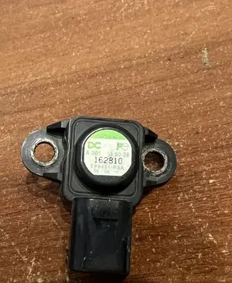 Mercedes-Benz Sprinter W906 Air pressure sensor A0051535028 D886