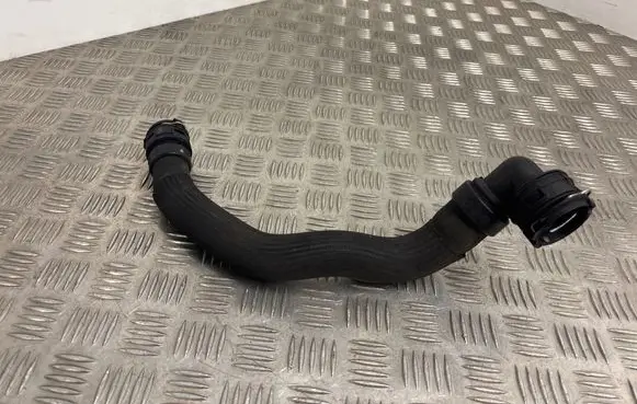 Engine coolant pipe/hose