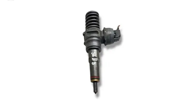 Audi A4 S4 B7 8E 8H Fuel injector 0414720234 038130073BH