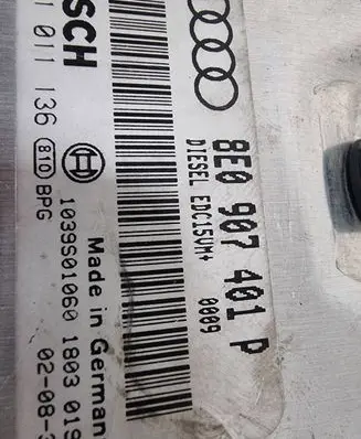 Audi A4 S4 B6 8E 8H Engine control unit/module 8E0907401P 1039S01060