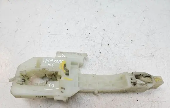 KIA Sportage Rear door exterior handle/bracket 