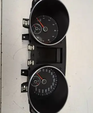 Volkswagen Golf VI Speedometer (instrument cluster) 5K0920960F3219792