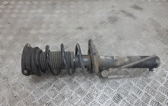 Volkswagen PASSAT B8 Front shock absorber/damper 3Q0413031BN