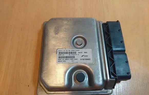 Alfa Romeo Mito Engine control unit/module ECU 51875962 8GMF.A3 HW503