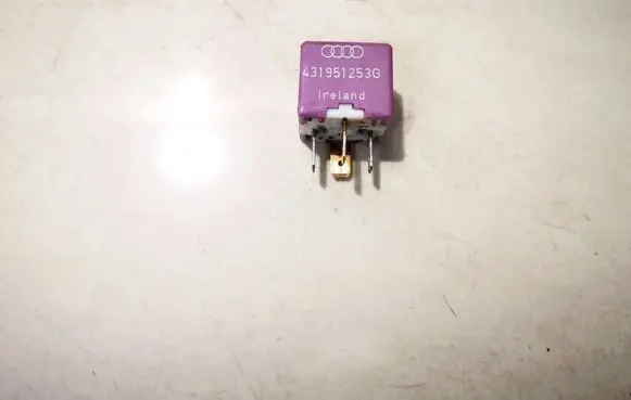 Audi A4 S4 B5 8D Other relay 431951253g 899516