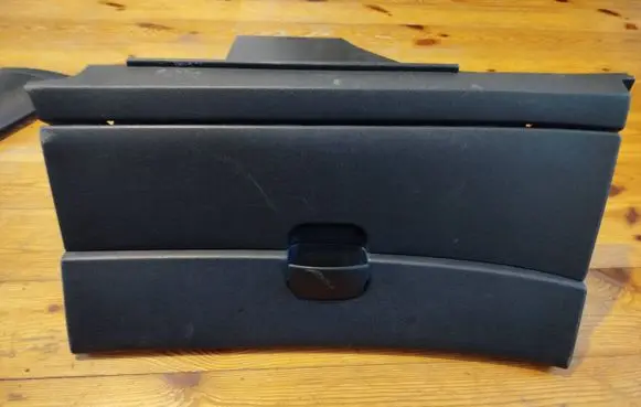 Nissan Qashqai Glove box P10810A7710007 03204121 P10010A7710007