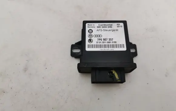 Volkswagen Touareg II Light module LCM 7P6907357