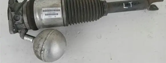 Volkswagen Phaeton Shock absorber/damper/air suspension 3D0616001N