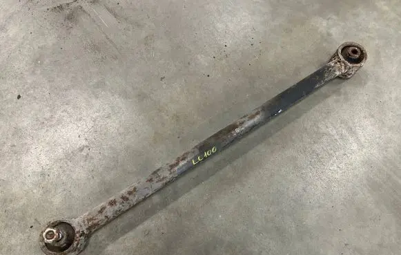 Toyota Land Cruiser (J100) Rear control arm