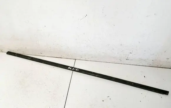 Nissan Tiida C11 Rear door glass trim molding