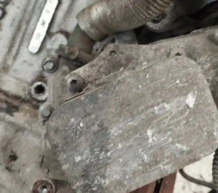 Engine oil radiator