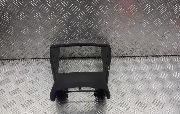 Citroen C4 I Radio/GPS head unit trim 9646338777