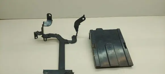 Acura RLX Engine control unit holder 