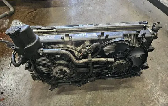 Opel Insignia A Radiator set 13241751 13223018 4690003