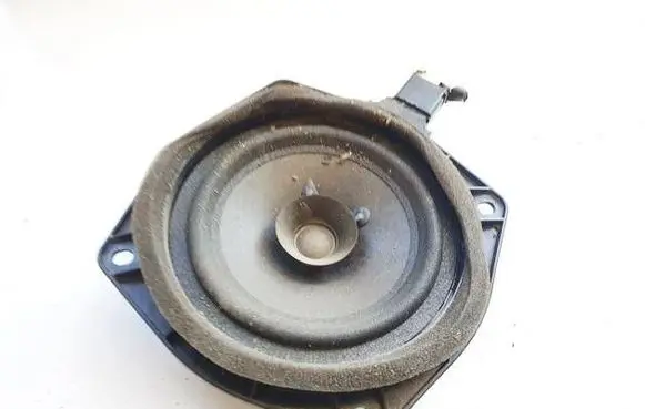 Mitsubishi Colt Front door speaker