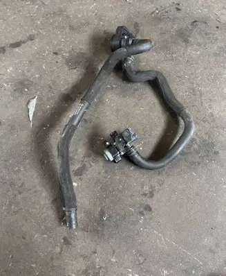 Mercedes-Benz E W213 Engine coolant pipe/hose A2135066000