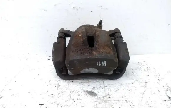 Toyota RAV 4 (XA30) Front brake caliper