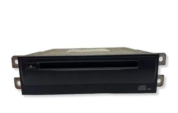Mitsubishi Pajero Radio/CD/DVD/GPS head unit MR372110