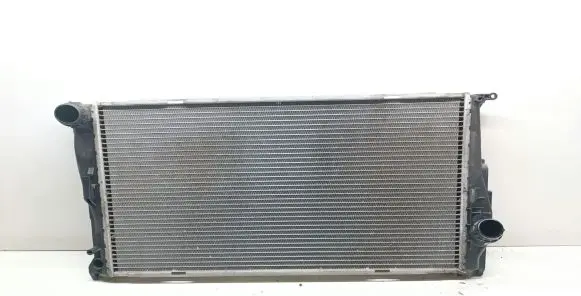 BMW X1 E84 Coolant radiator 78102910 4017835
