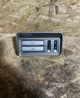 Jaguar XF X250 Fog light switch 8X2311654BC 03037000