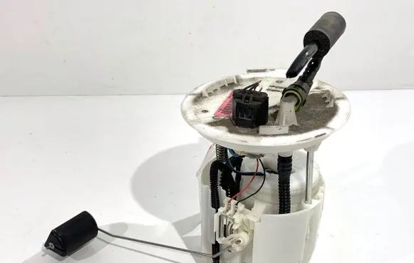 Mazda 3 II In-tank fuel pump BJS7-64321