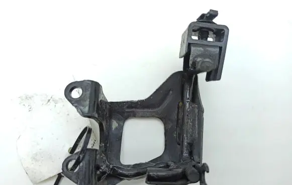 Ford Mondeo MK V Fuel pump bracket 980074008002 KA1075390C103 DG939B303BB