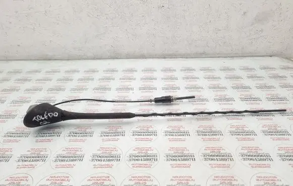 Seat Toledo II (1M) Aerial GPS antenna 1M0035505C