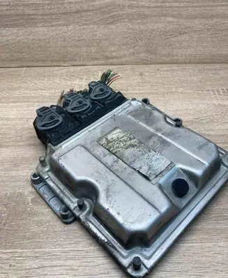 Renault Laguna II Engine control unit/module ECU 8200039569 0281001934Used WithPlug