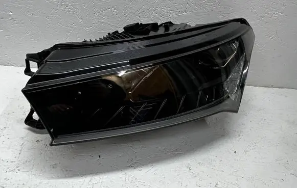 Skoda Enyaq iV Headlight/headlamp 5lb941015b