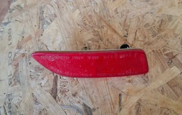 Lexus CT 200H Rear tail light reflector 12569