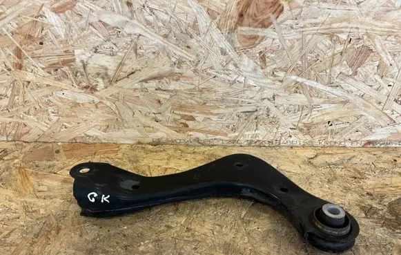 Toyota RAV 4 (XA50) Rear control arm