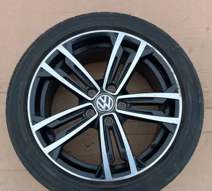 Volkswagen e-Golf R17 alloy rim 5GE601025 5GE601025B