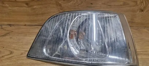 Volvo S40, V40 Front indicator light
