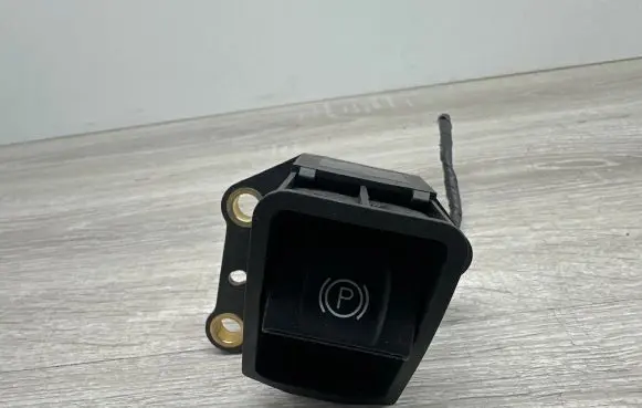 Toyota Avensis T270 Hand parking brake switch 8439005020 8142969 15E2832