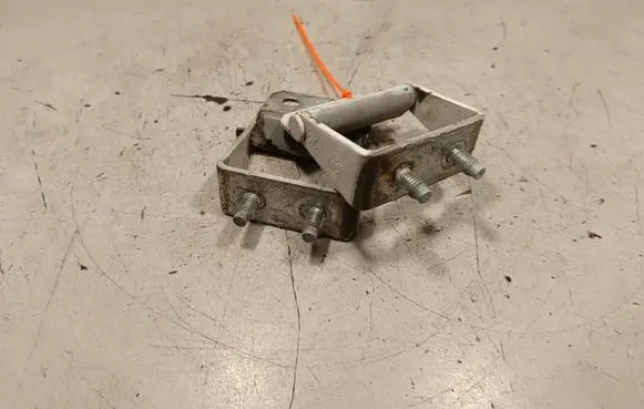 Nissan Qashqai Tailgate hinge 