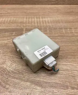 Toyota Avensis T250 Door central lock control unit/module 8974105050 73667112