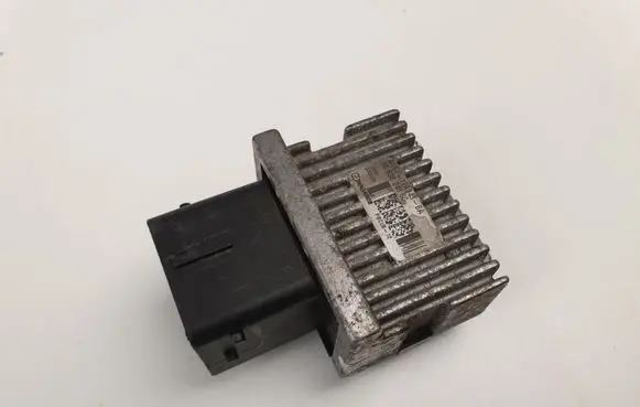 Peugeot Expert Glow plug pre-heat relay 9663824880