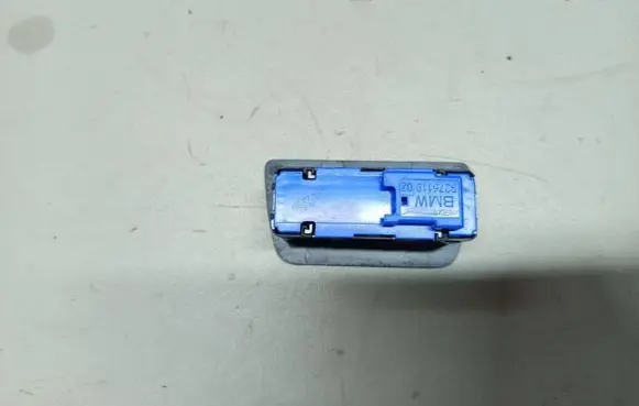 BMW X3 F25 Tailgate/boot open switch button 9275119