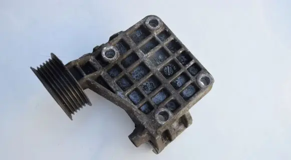 Audi A6 S6 C6 4F Engine mounting bracket 059903143K