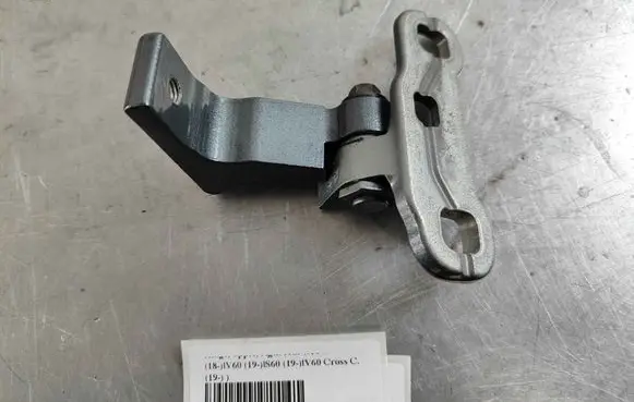 Mitsubishi L300, Cosmos Rear door upper hinge 31468521