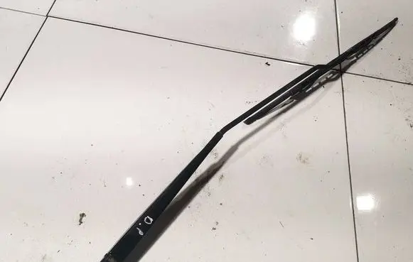 Ford Mondeo MK IV Front wiper blade arm 