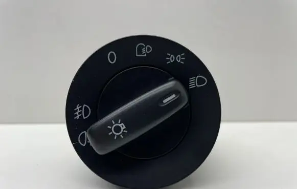 Volkswagen PASSAT B6 Light switch 1K0941431N