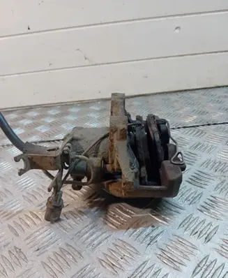 Volkswagen PASSAT B5.5 Front brake caliper