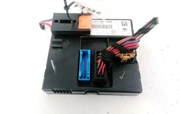 Audi A6 S6 C6 4F Comfort/convenience module 4F0907289B