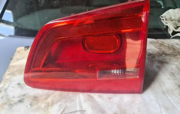 Volkswagen Touran II Rear/tail lights