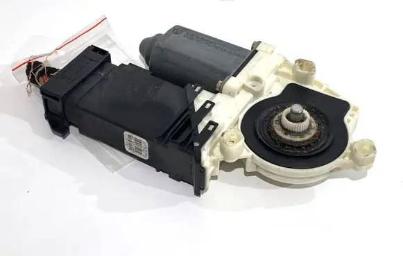 Seat Leon (1M) Front door window regulator motor 
