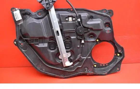 Mazda CX-3 Front door window regulator with motor D09L5897X